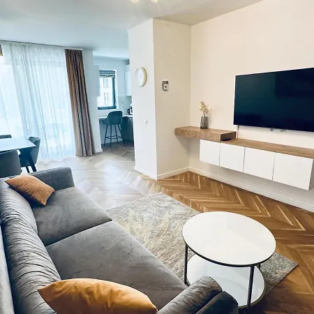 Bel Dom - The Central, Spacious 2 Luxury Apartment Cluj-Napoca